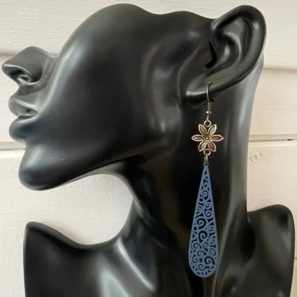 2/$29 Handmade NWT Long Boho Statement Earrings 4” Flower & Blue Mixed Metal